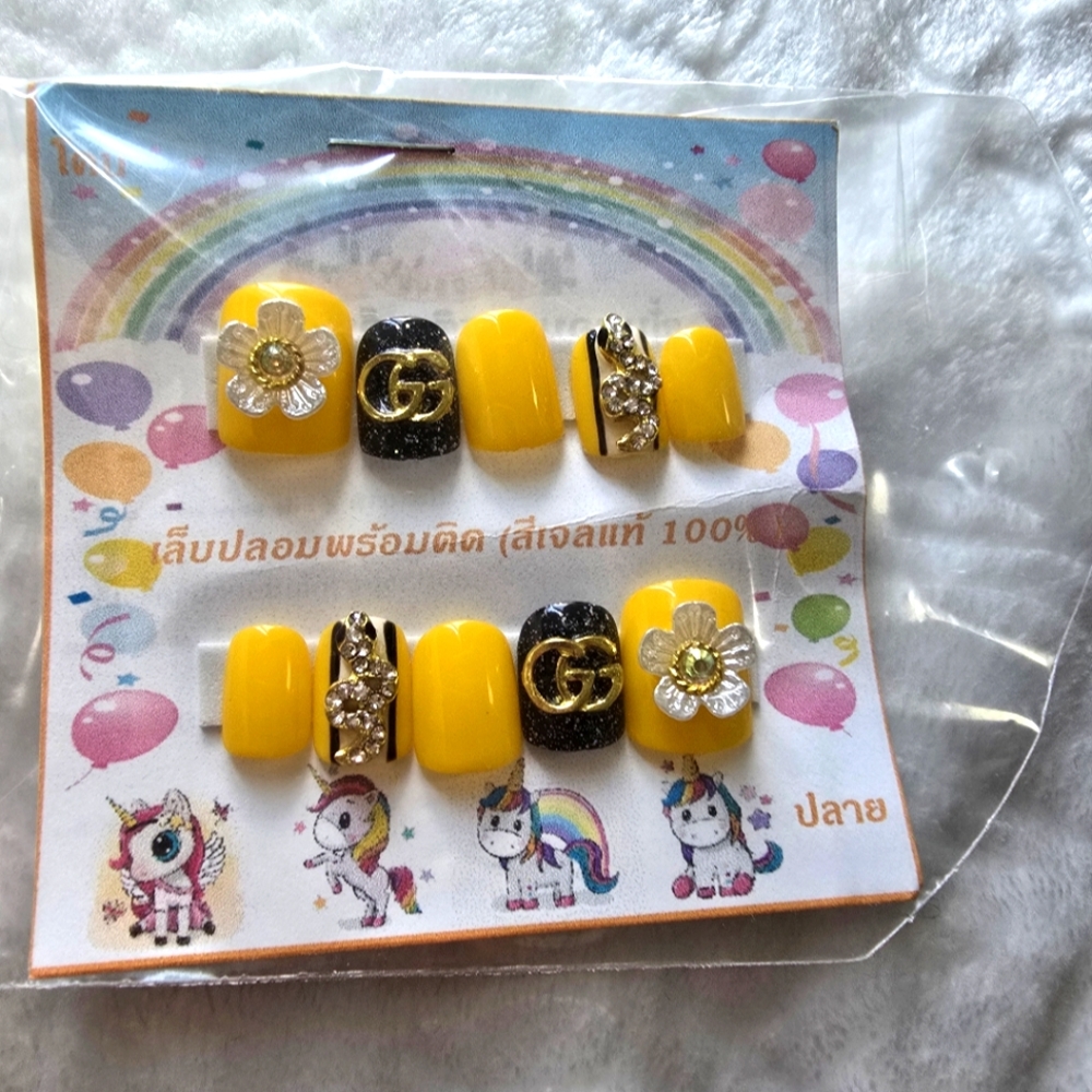 Short Press On Nails